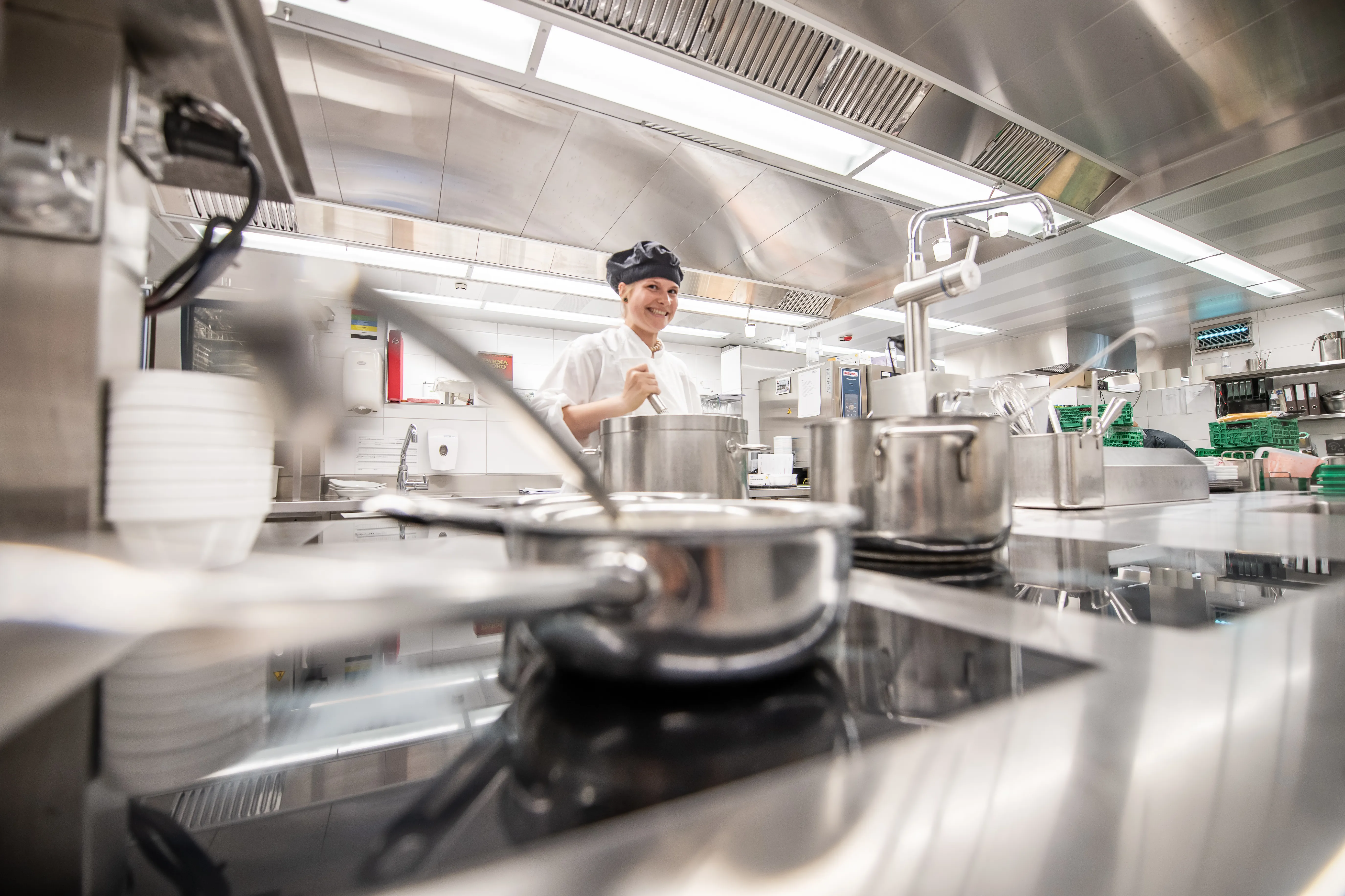 Küche und Essensvorbereitung in der VITREA Rehaklinik Dussnang