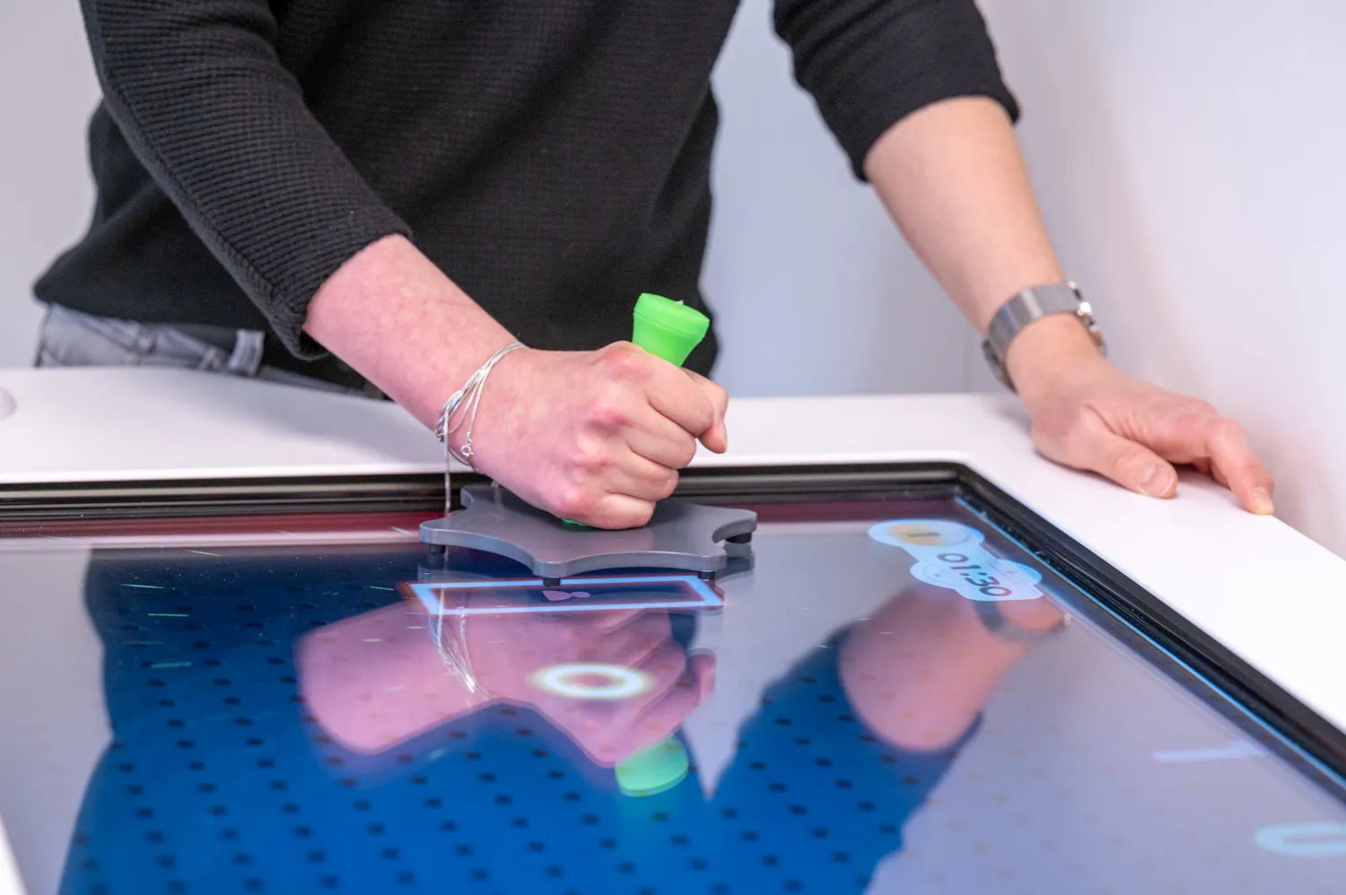 Eine Übung mit der Hand will Jana unbedingt noch schaffen.